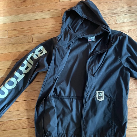 Men’s Medium Burton Jacket - Lightweight Black Coat with Logos - Picture 2 of 5